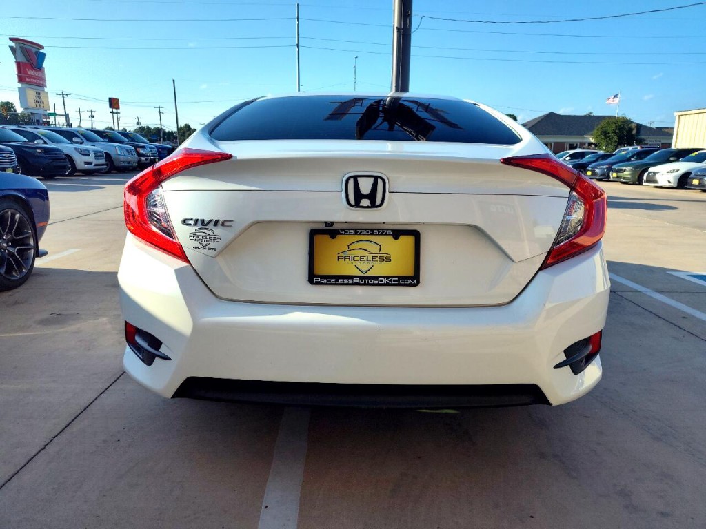 2016 Honda Civic Image 6