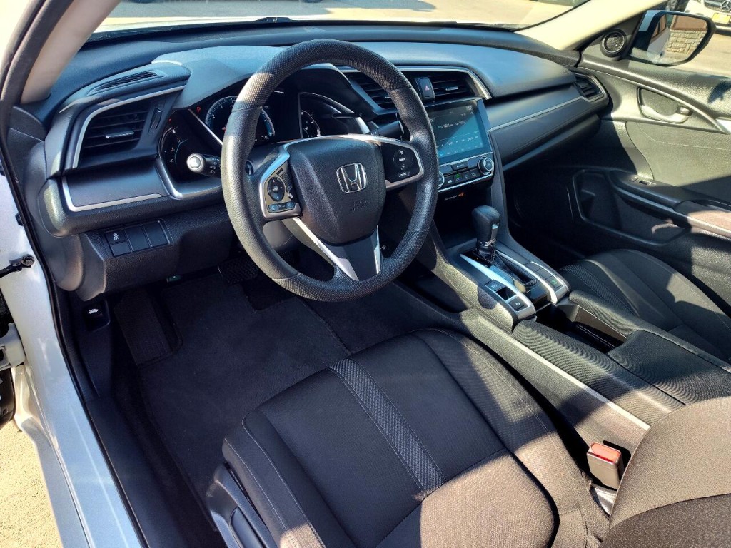2016 Honda Civic Image 11