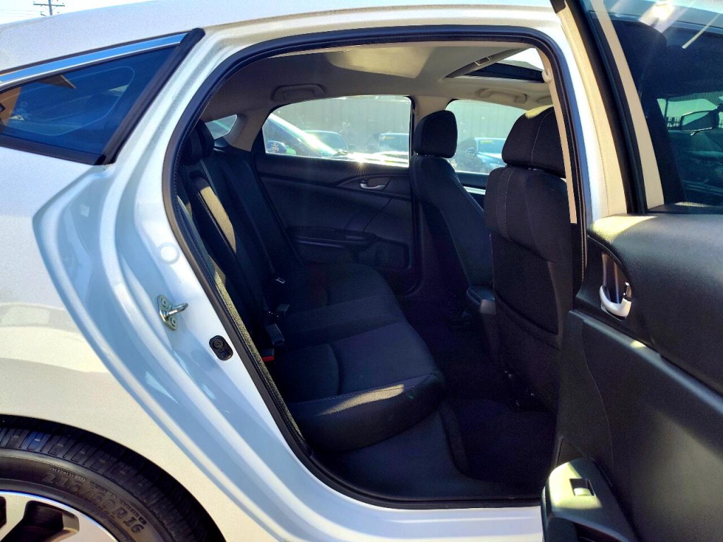 2016 Honda Civic Image 31