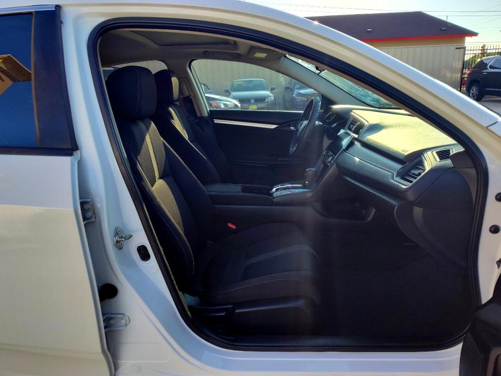 2016 Honda Civic Image 35