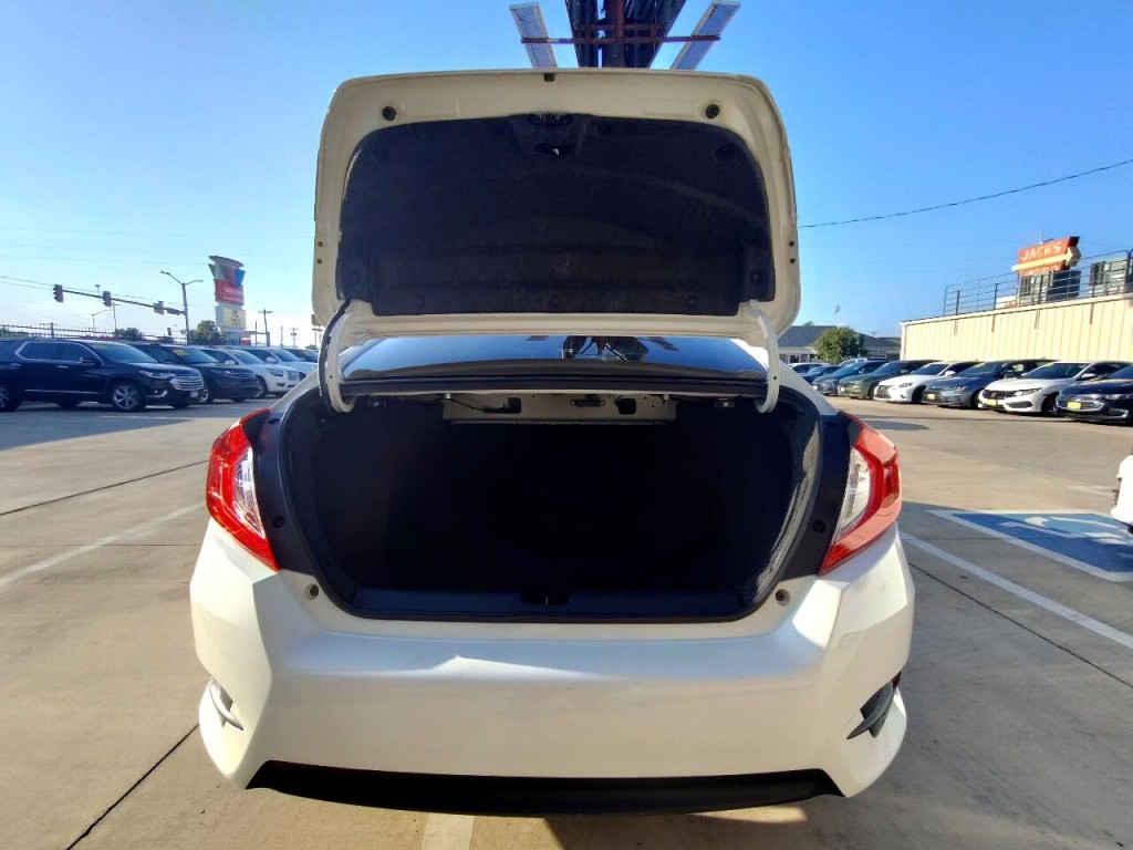 2016 Honda Civic Image 41