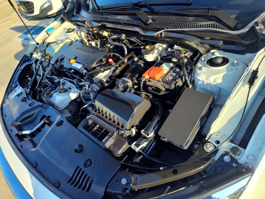 2016 Honda Civic Image 44