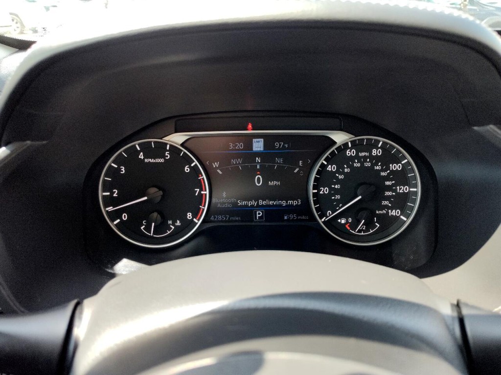 2019 Nissan Altima Image 18