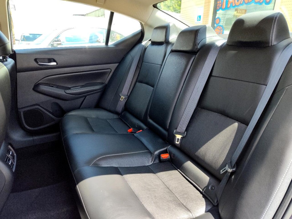 2019 Nissan Altima Image 27
