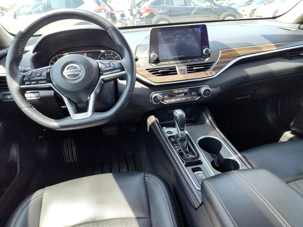 2019 Nissan Altima Image 28