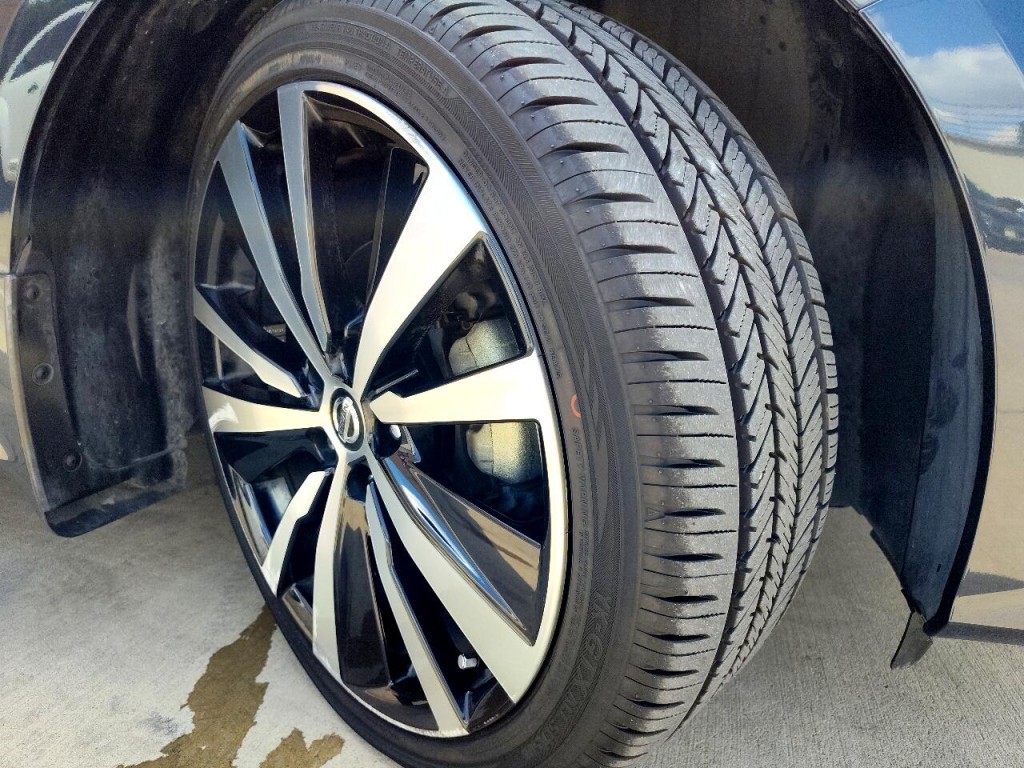 2019 Nissan Altima Image 40