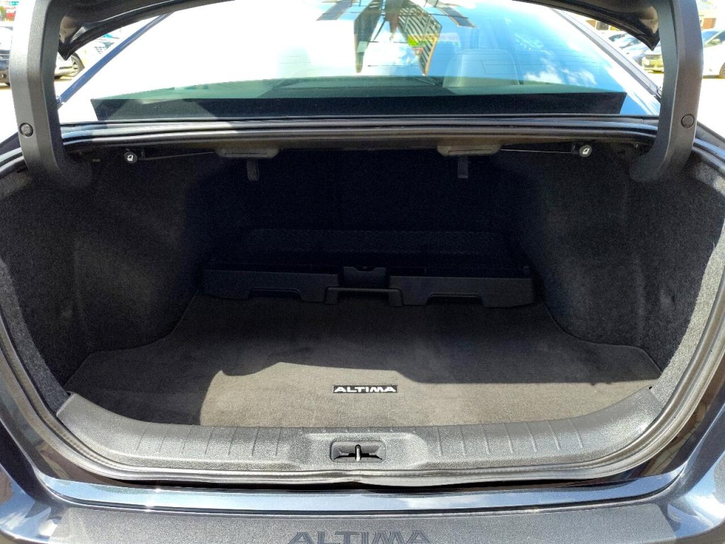 2019 Nissan Altima Image 41