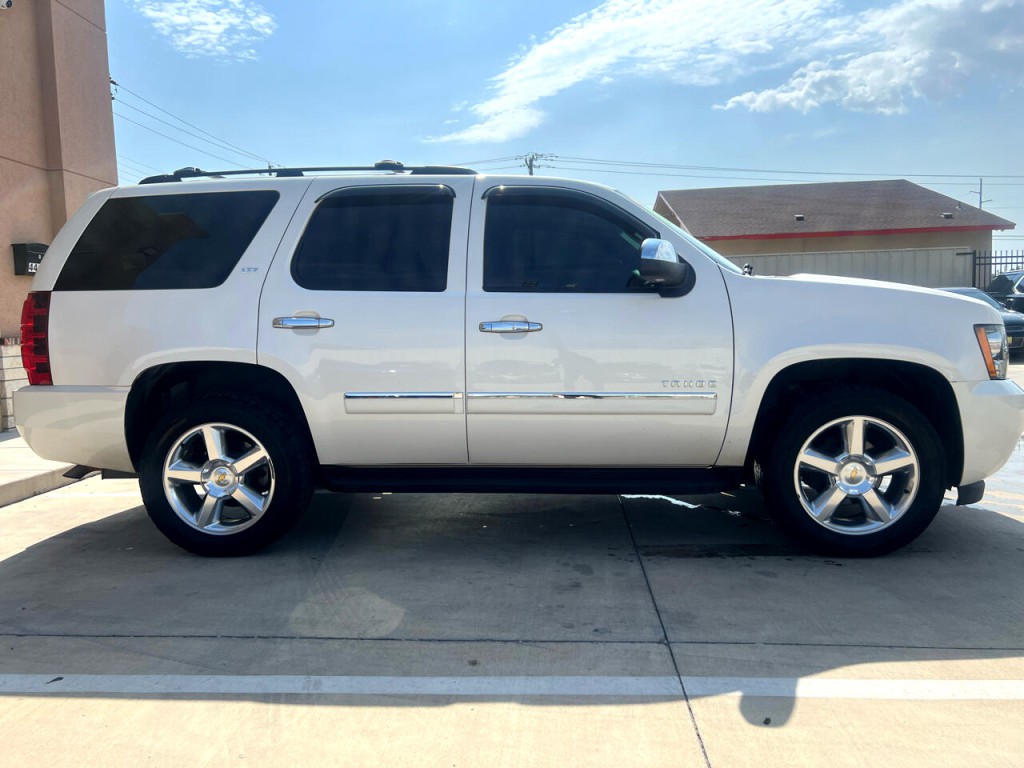 2014 Chevrolet Tahoe Image 3