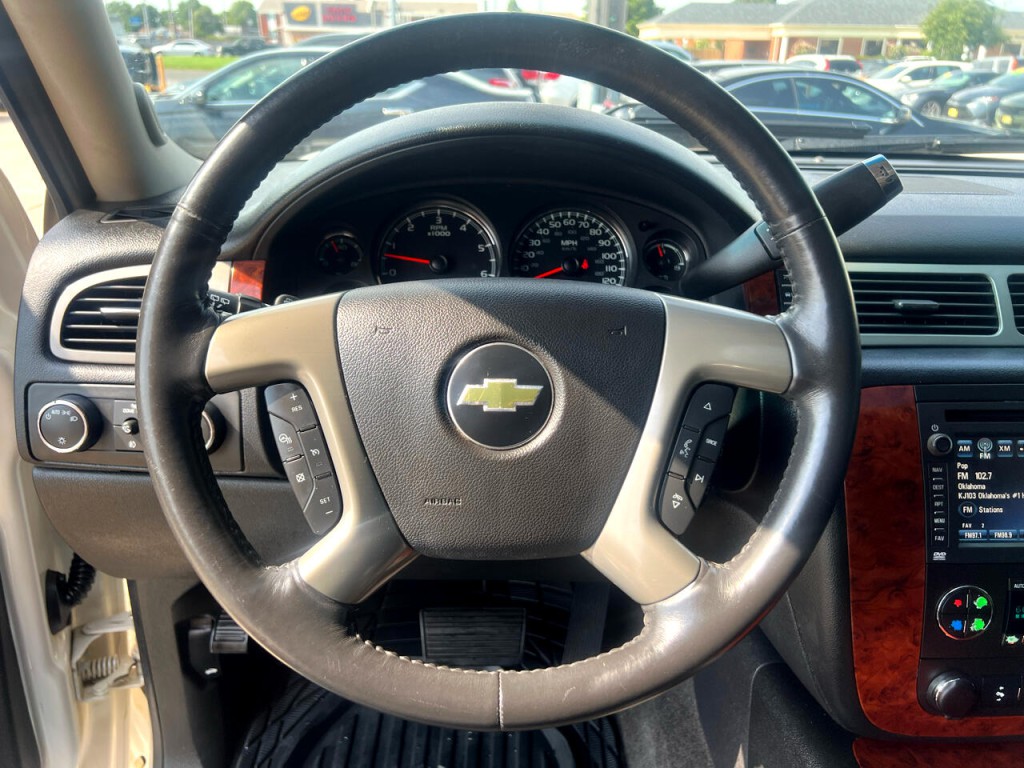 2014 Chevrolet Tahoe Image 12