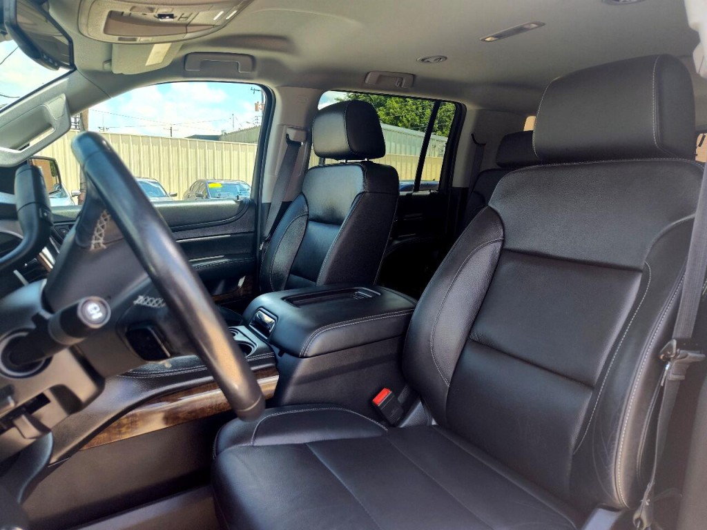 2020 Chevrolet Suburban Image 13