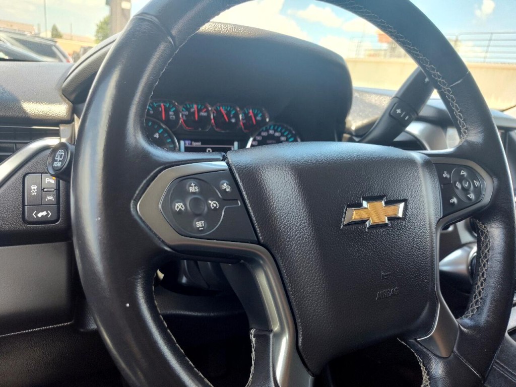 2020 Chevrolet Suburban Image 15