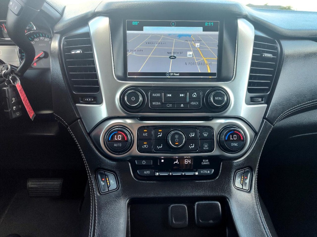 2020 Chevrolet Suburban Image 19