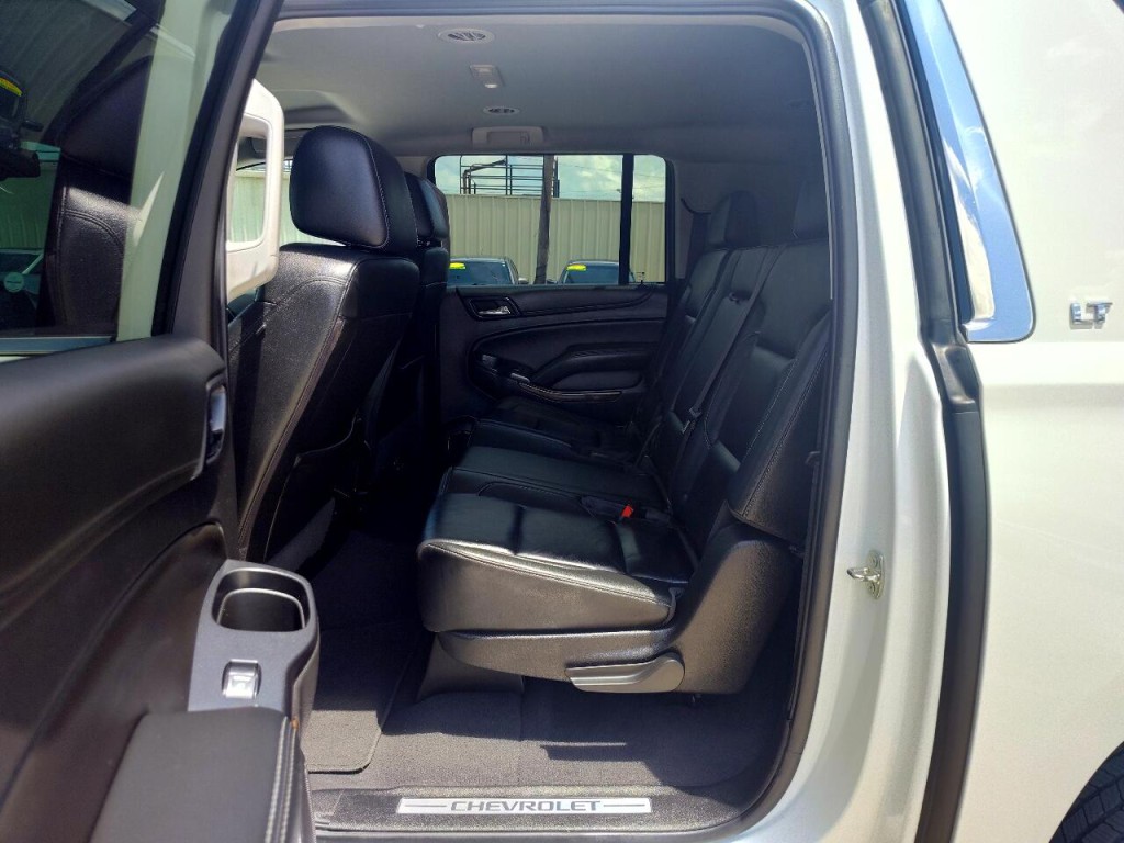 2020 Chevrolet Suburban Image 30