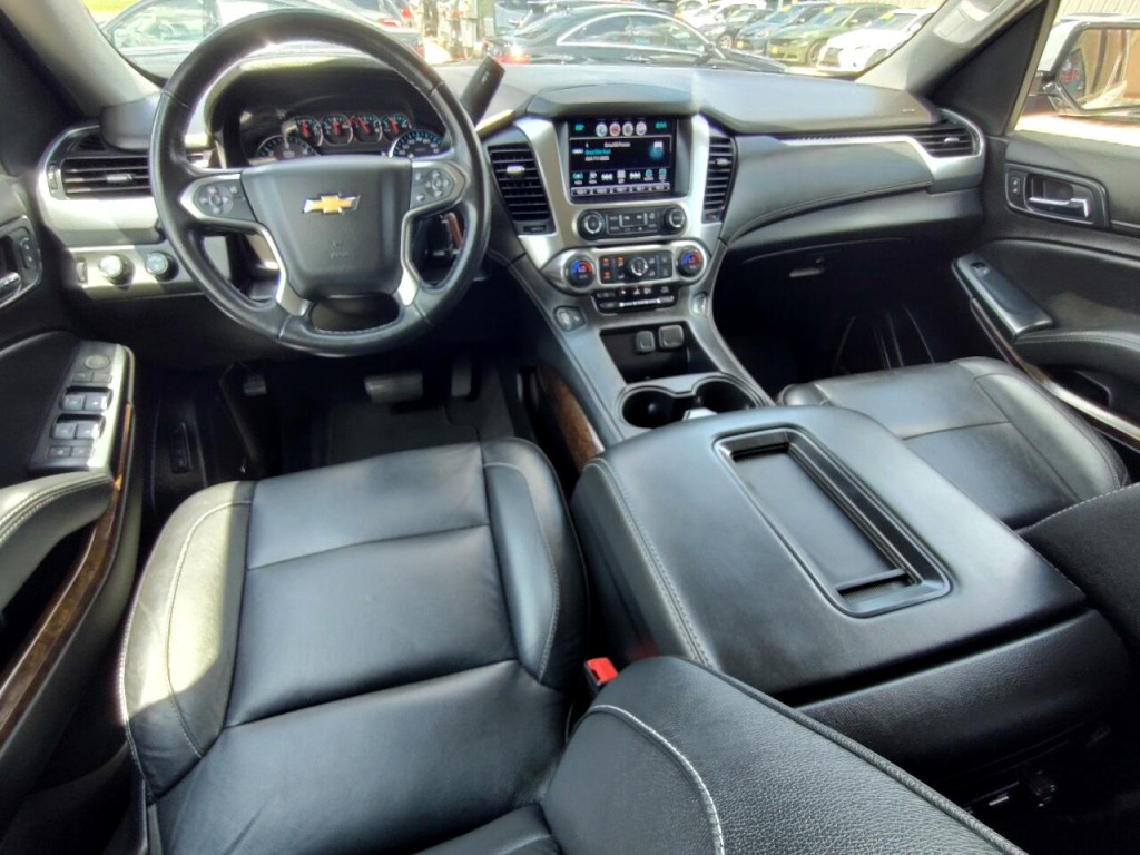 2020 Chevrolet Suburban Image 33