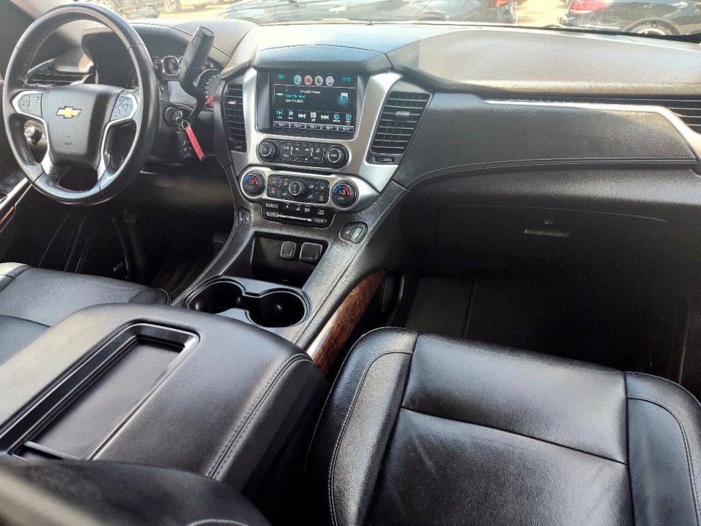 2020 Chevrolet Suburban Image 35