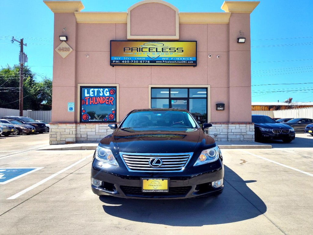 2011 Lexus LS 460 Image 2