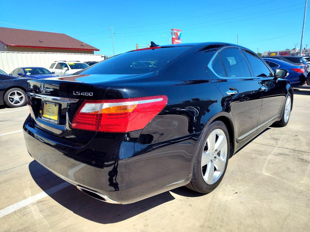 2011 Lexus LS 460 Image 5