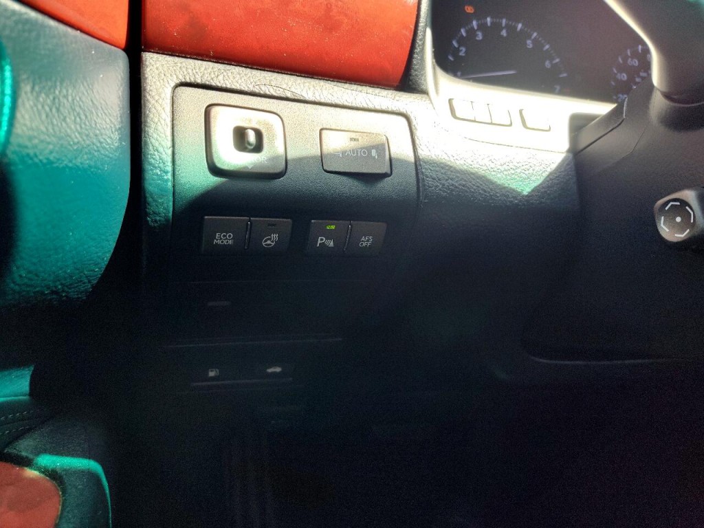 2011 Lexus LS 460 Image 16