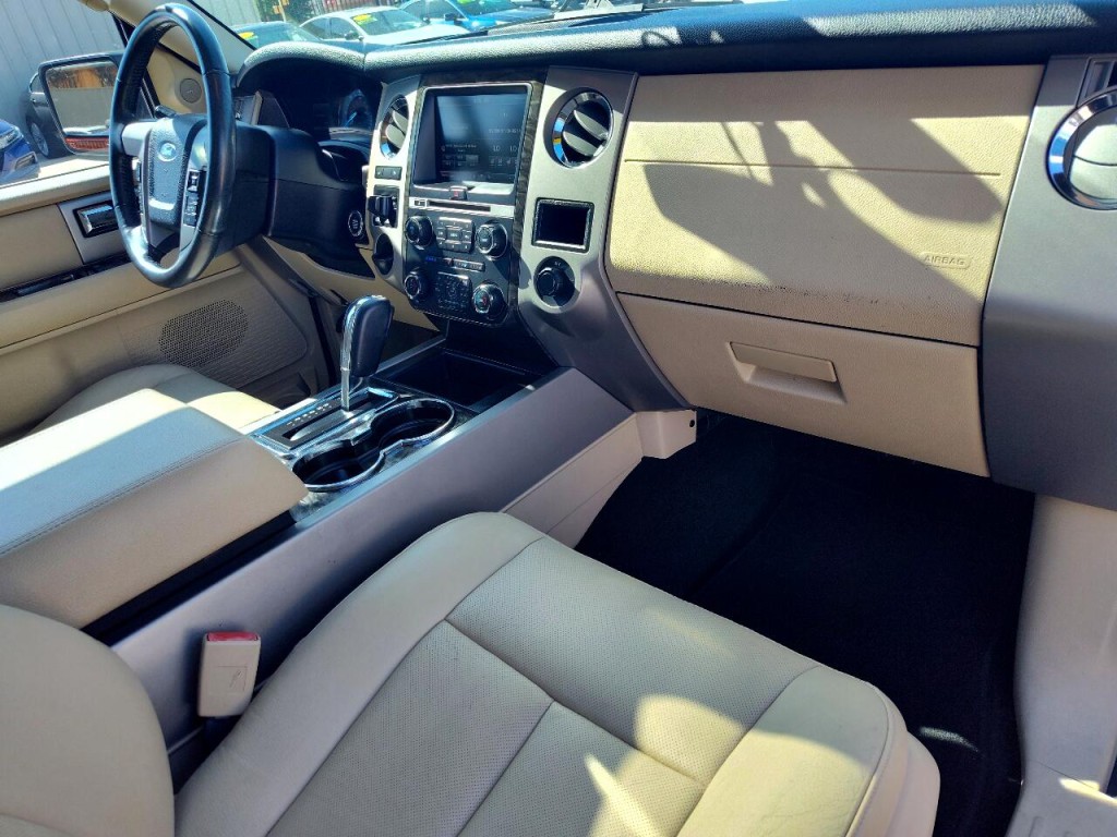 2015 Ford Expedition Image 36