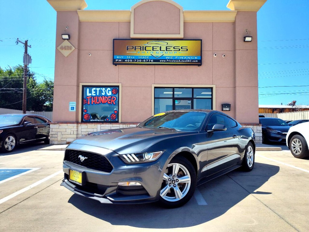 2017 Ford Mustang Image 1