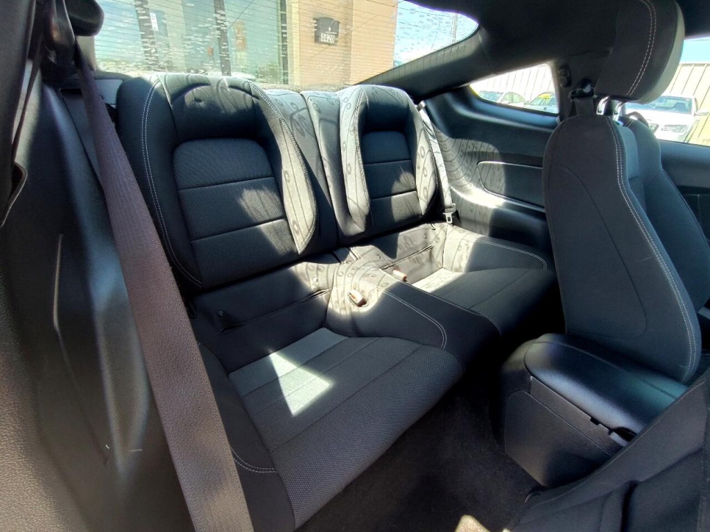 2017 Ford Mustang Image 33