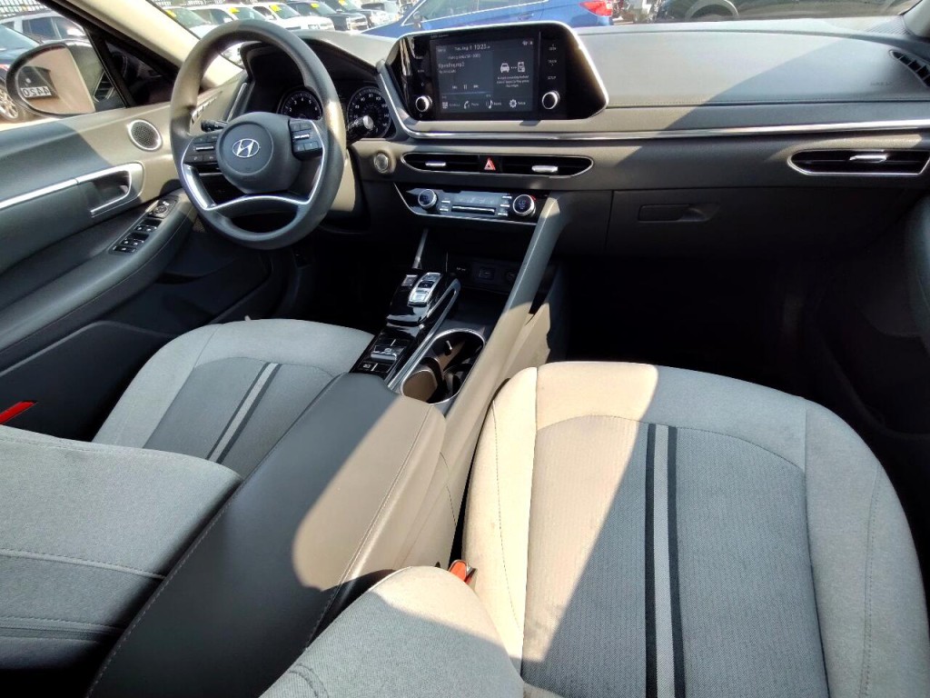 2021 Hyundai Sonata Image 32