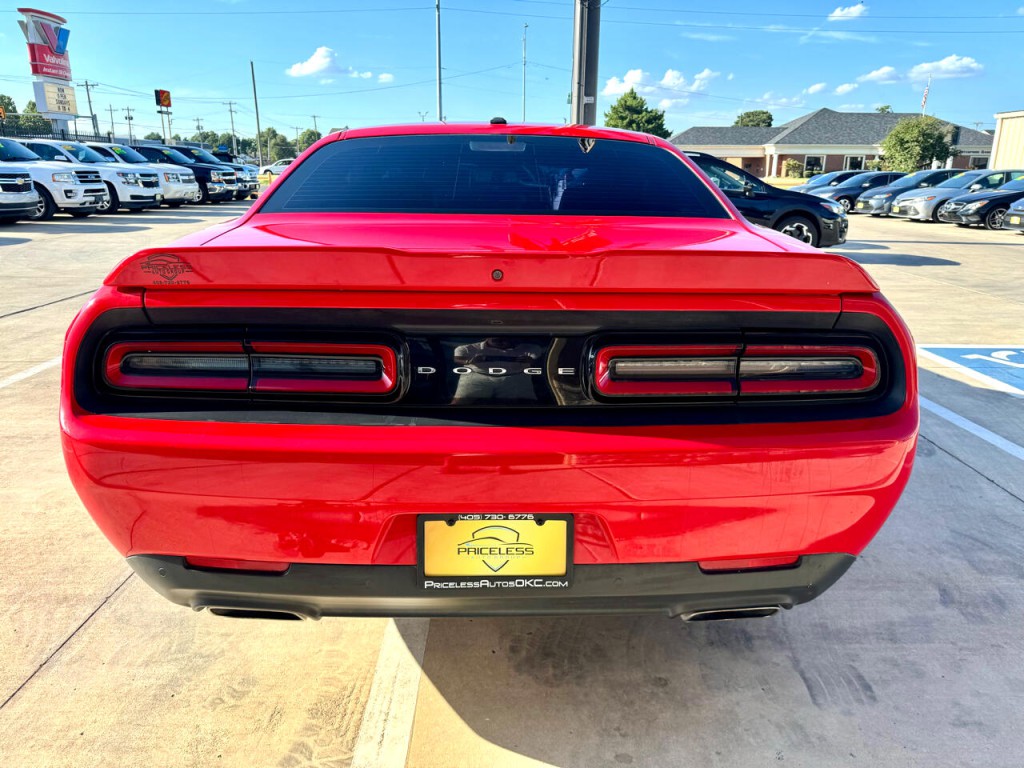 2019 Dodge Challenger Image 6