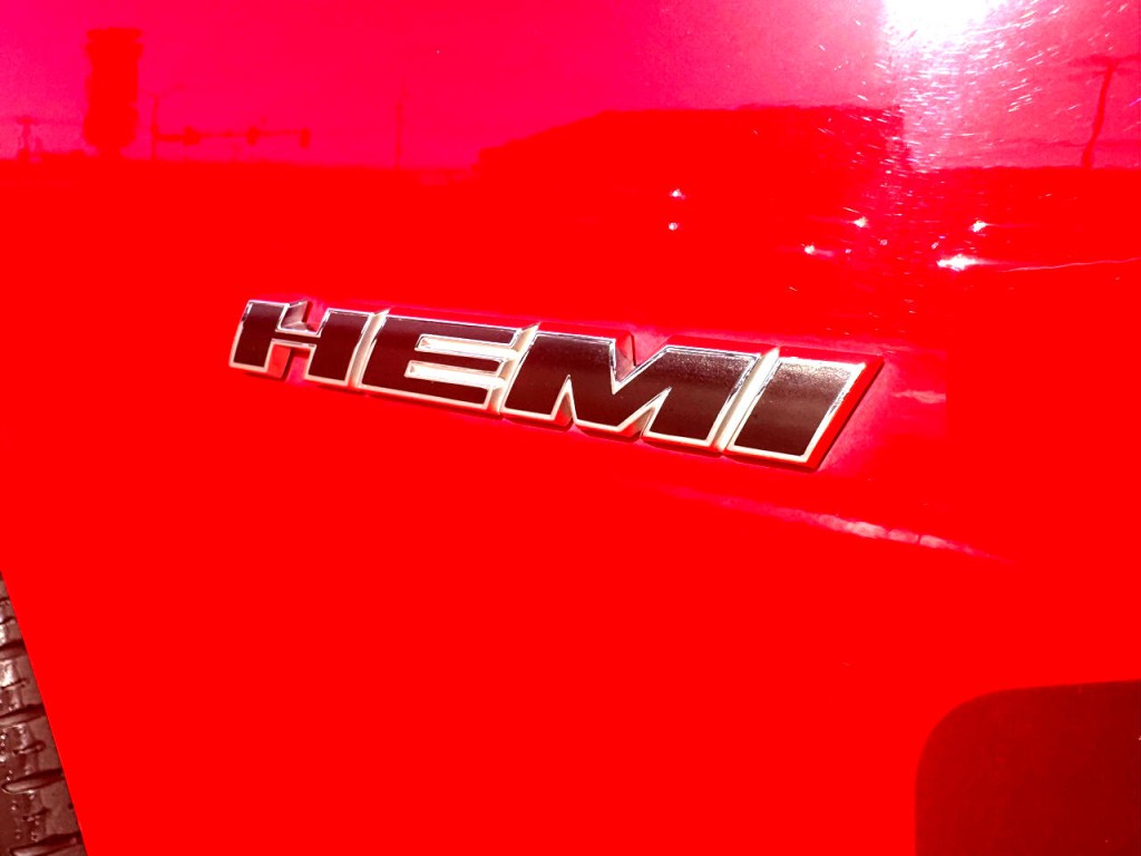 2019 Dodge Challenger Image 13
