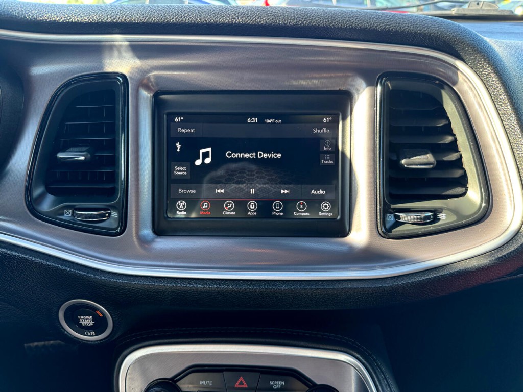 2019 Dodge Challenger Image 27