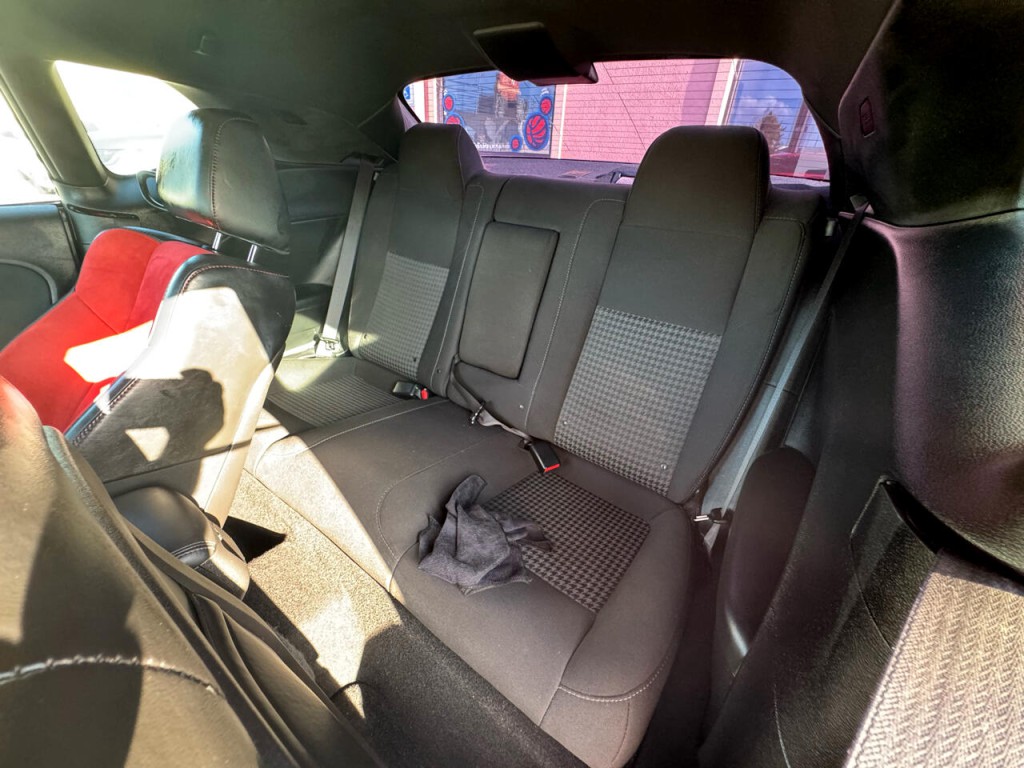 2019 Dodge Challenger Image 36
