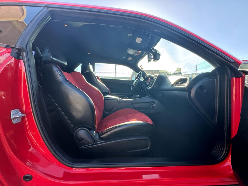 2019 Dodge Challenger Image 40