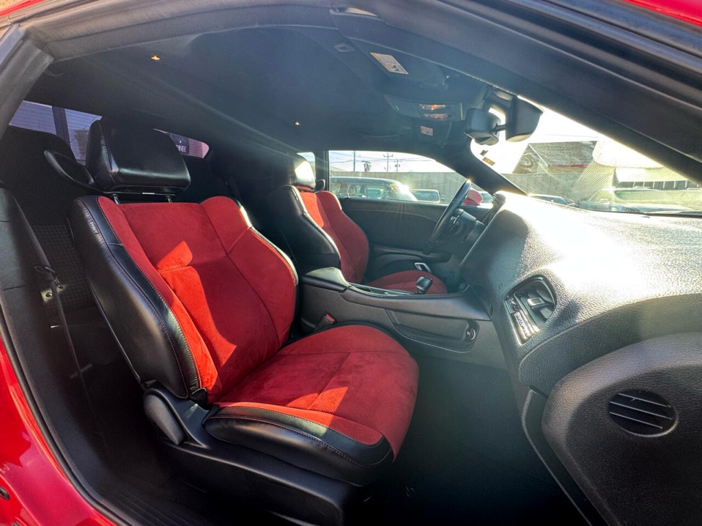 2019 Dodge Challenger Image 42