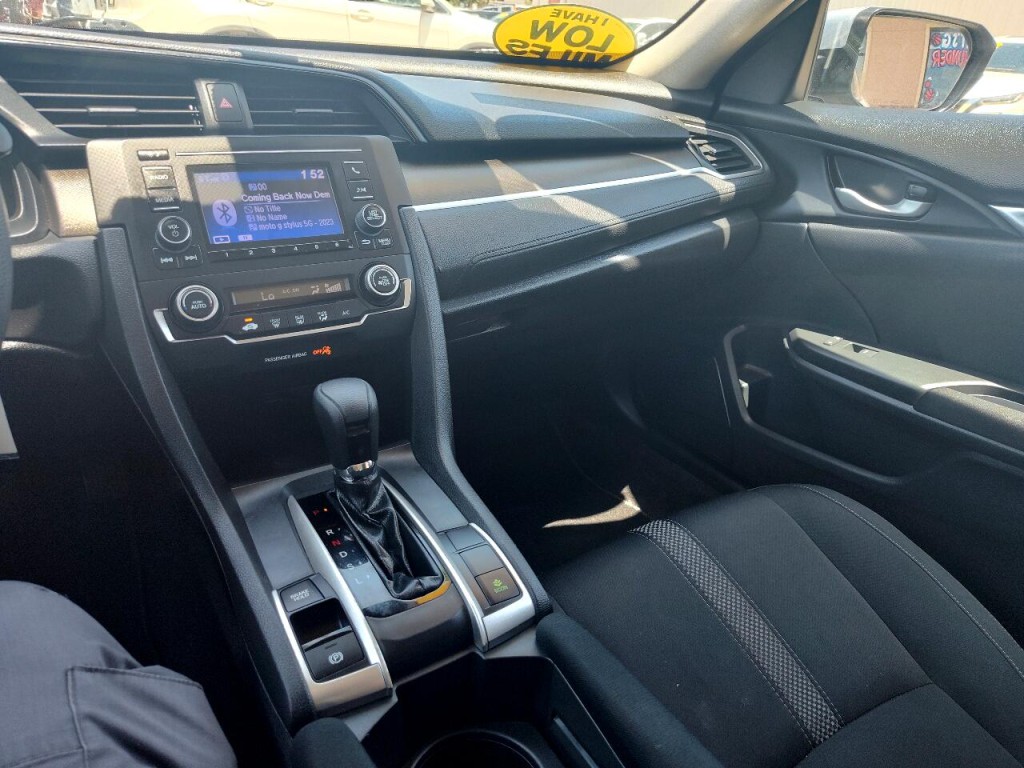 2019 Honda Civic Image 19