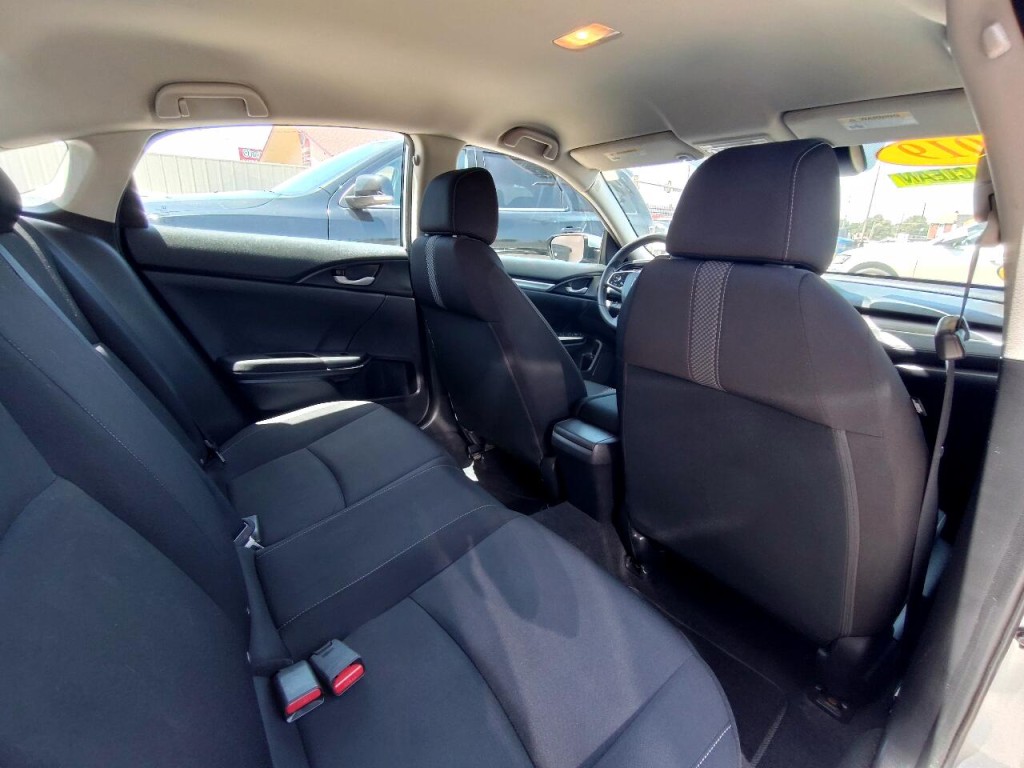 2019 Honda Civic Image 31