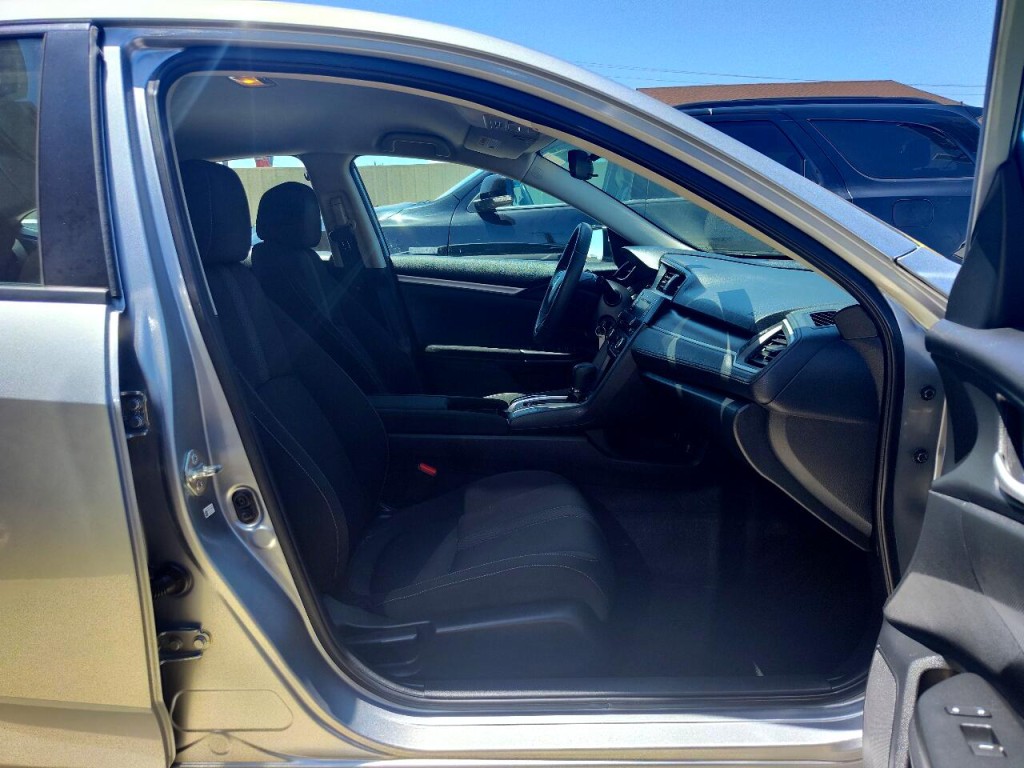 2019 Honda Civic Image 33