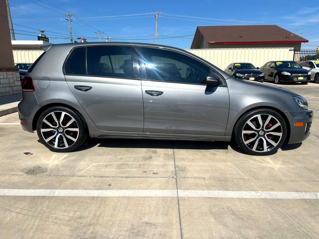 2012 Volkswagen GTI Image 3