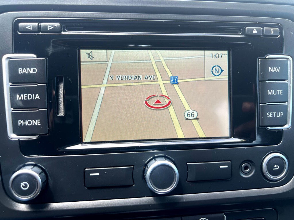 2012 Volkswagen GTI Image 19
