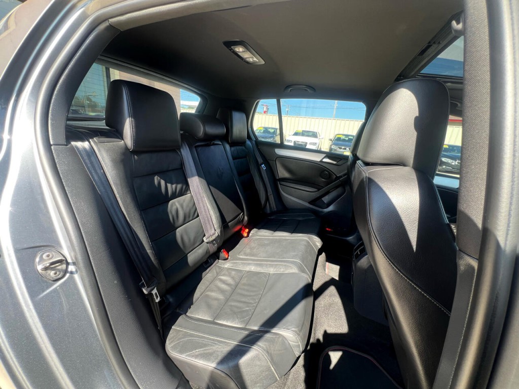 2012 Volkswagen GTI Image 38