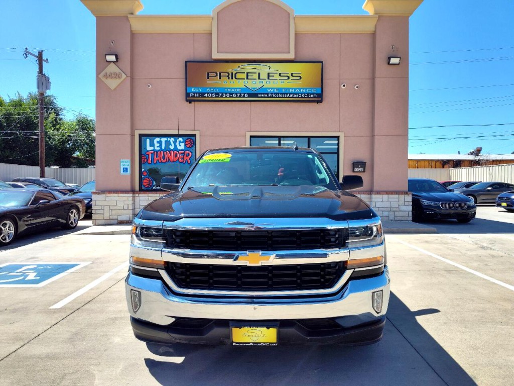 2017 Chevrolet Silverado 1500 Image 2