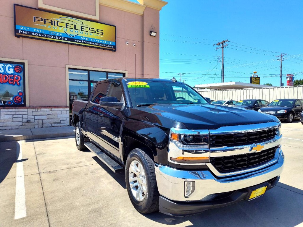 2017 Chevrolet Silverado 1500 Image 3