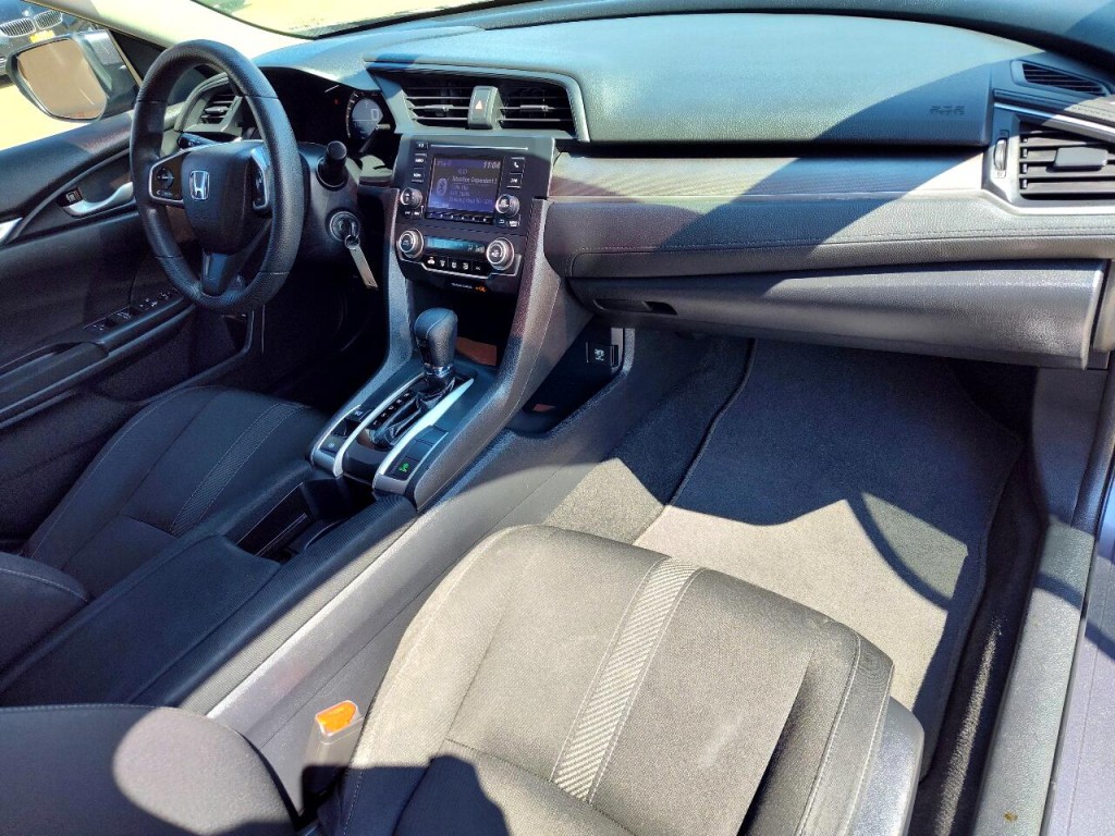 2016 Honda Civic Image 31
