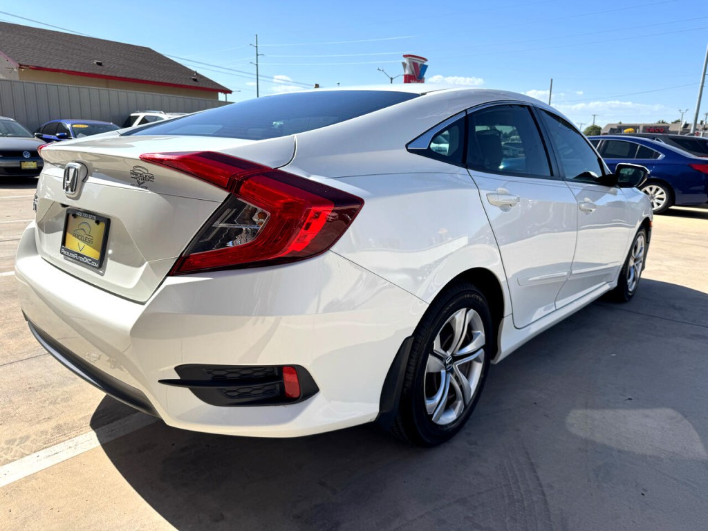 2016 Honda Civic Image 4