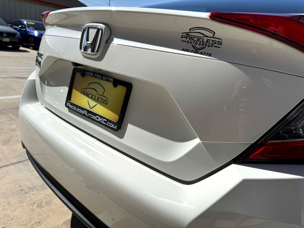 2016 Honda Civic Image 11