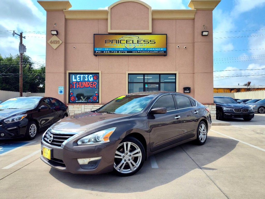 2013 Nissan Altima Image 1