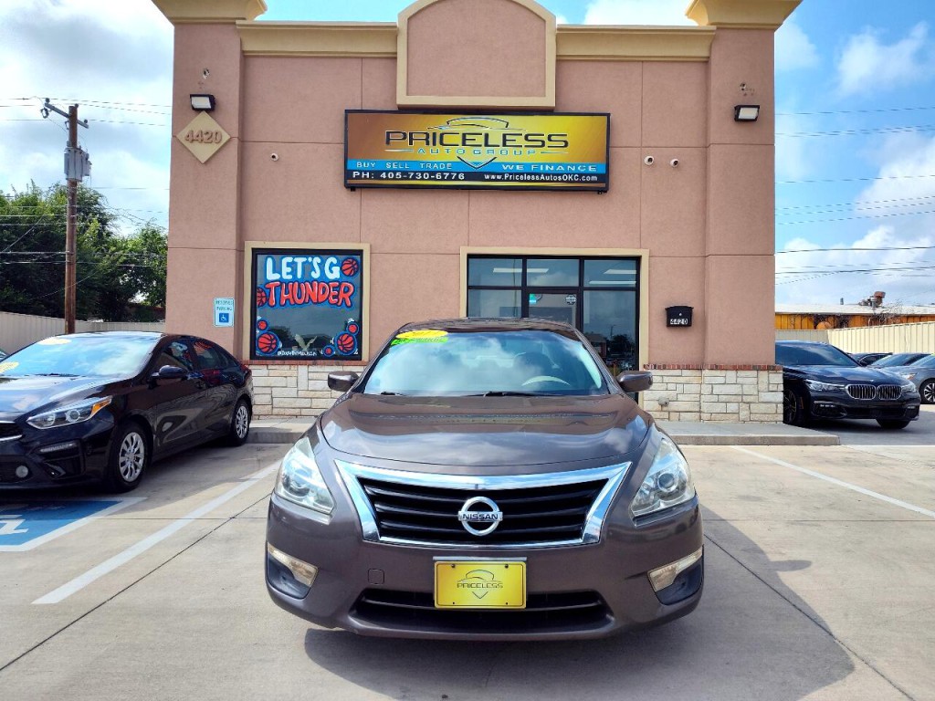 2013 Nissan Altima Image 2