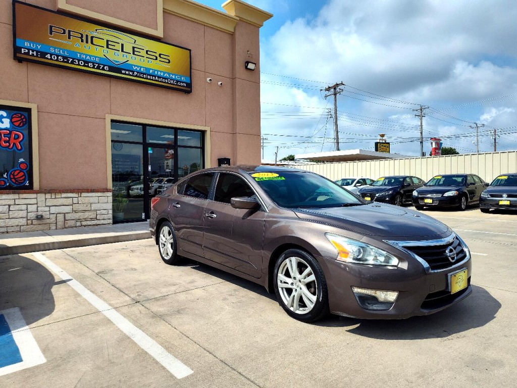 2013 Nissan Altima Image 3