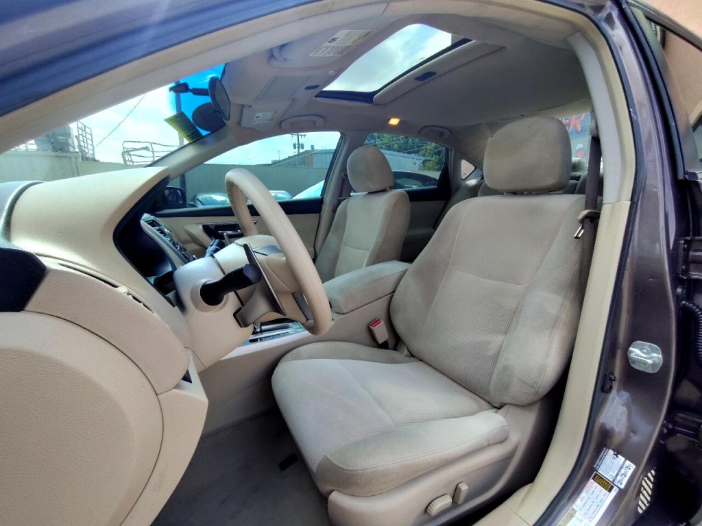2013 Nissan Altima Image 14