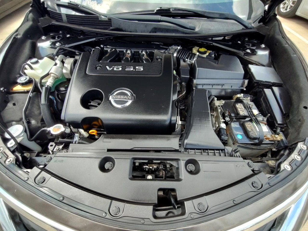 2013 Nissan Altima Image 38