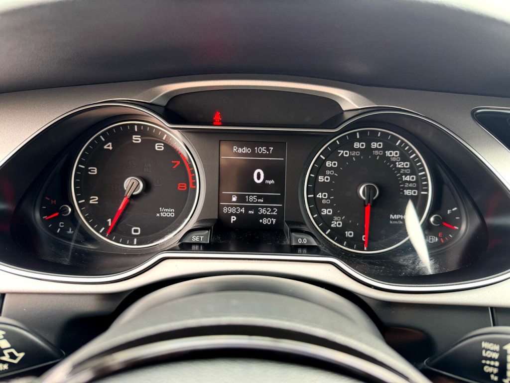 2015 Audi A4 Image 23