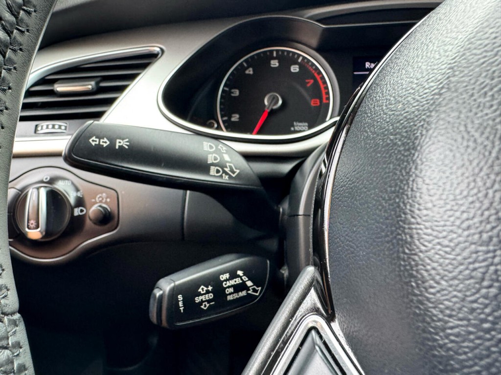 2015 Audi A4 Image 26